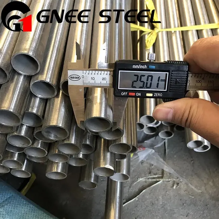 ڈوپلیکس UNS N08020 UNS S32760 الائے پائپ